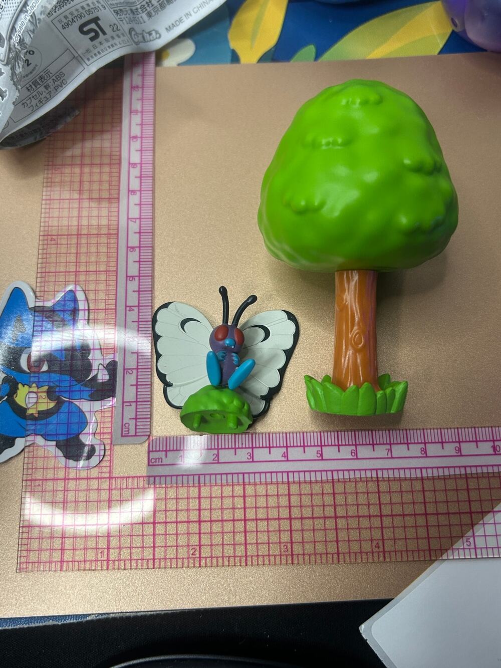 Butterfree Pokemon Figure In The Forest Figure Gacha Capsule Toy Tree #01